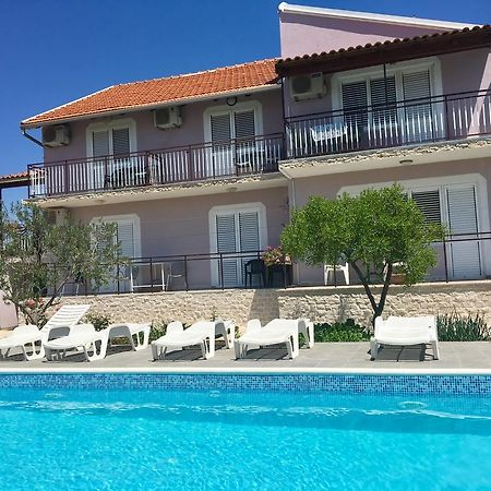 Krkahaus Ξενοδοχείο Lozovac Εξωτερικό φωτογραφία