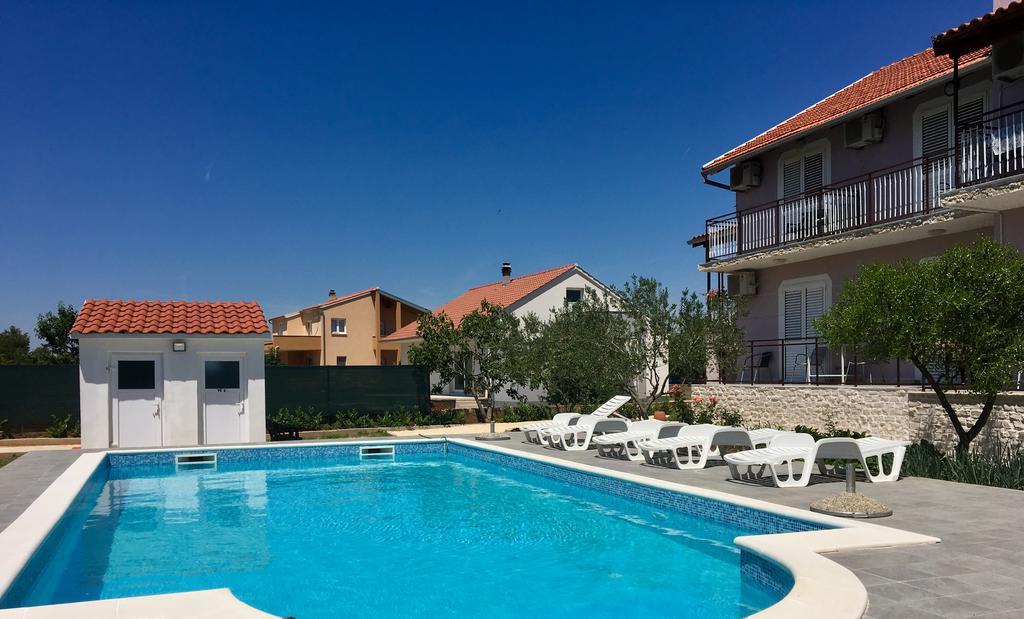 Krkahaus Ξενοδοχείο Lozovac Εξωτερικό φωτογραφία