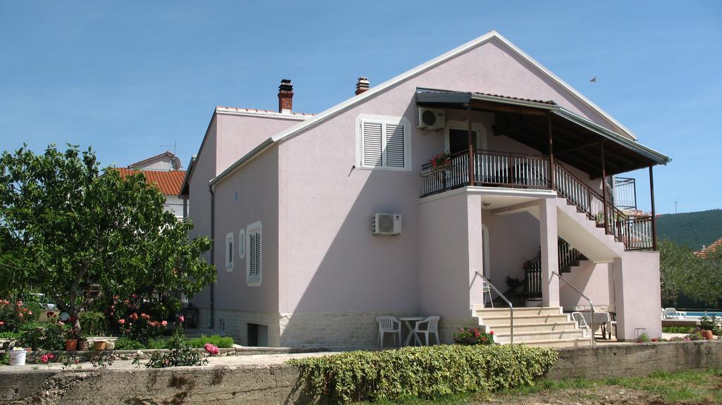 Krkahaus Ξενοδοχείο Lozovac Εξωτερικό φωτογραφία