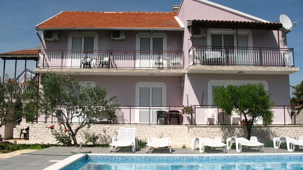 Krkahaus Ξενοδοχείο Lozovac Εξωτερικό φωτογραφία