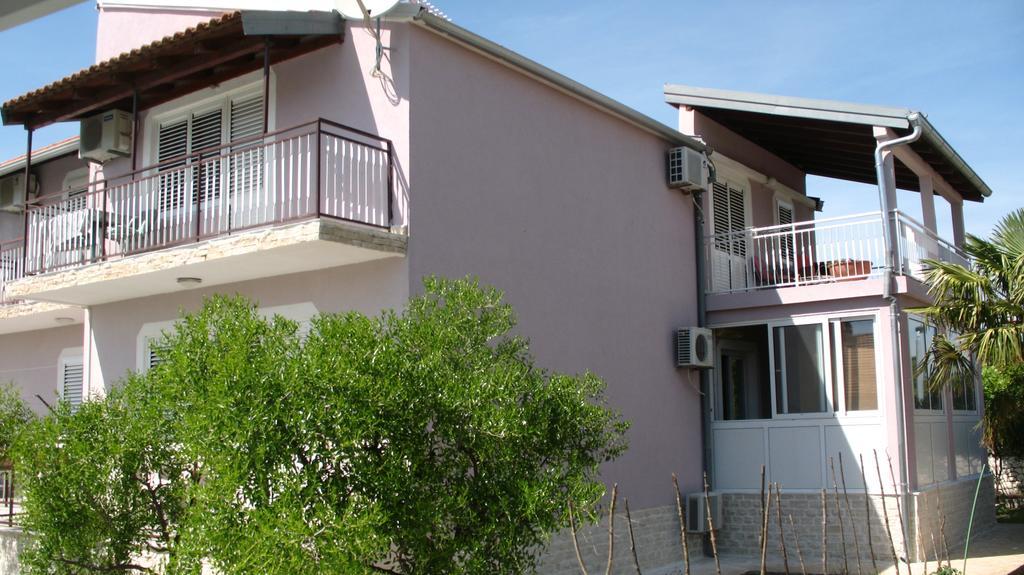 Krkahaus Ξενοδοχείο Lozovac Εξωτερικό φωτογραφία