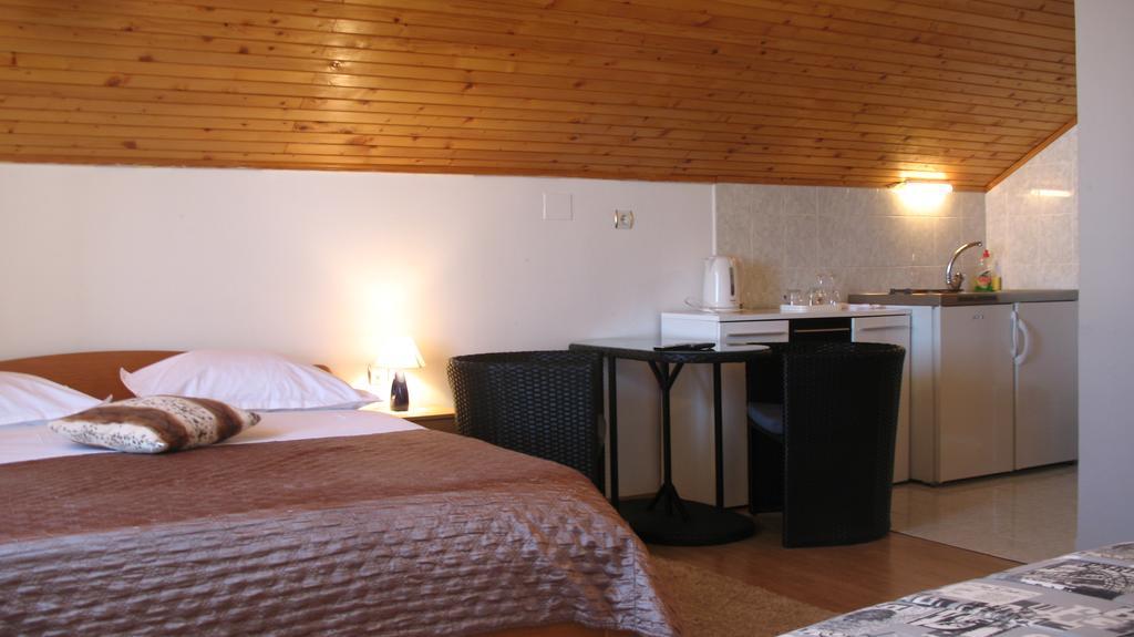 Krkahaus Ξενοδοχείο Lozovac Εξωτερικό φωτογραφία