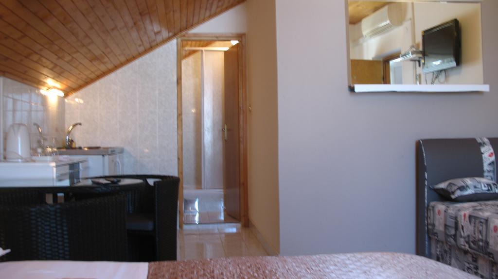 Krkahaus Ξενοδοχείο Lozovac Εξωτερικό φωτογραφία