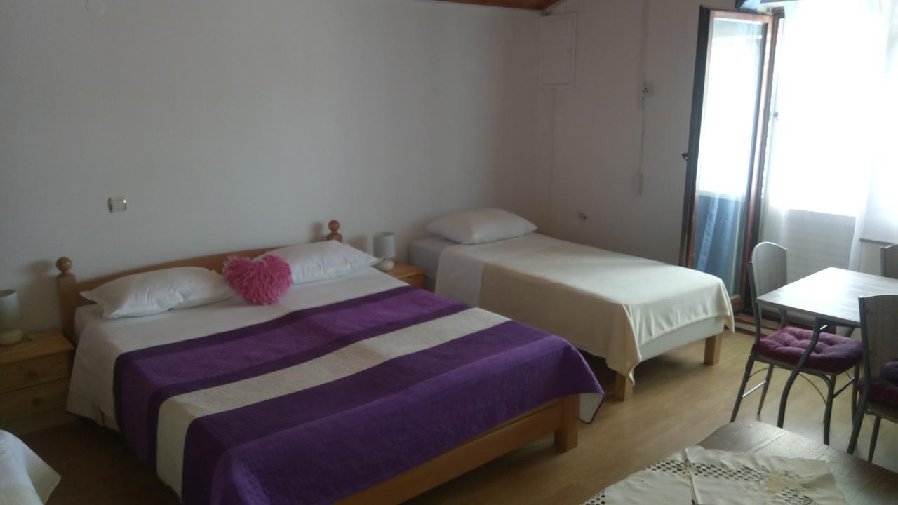 Krkahaus Ξενοδοχείο Lozovac Εξωτερικό φωτογραφία