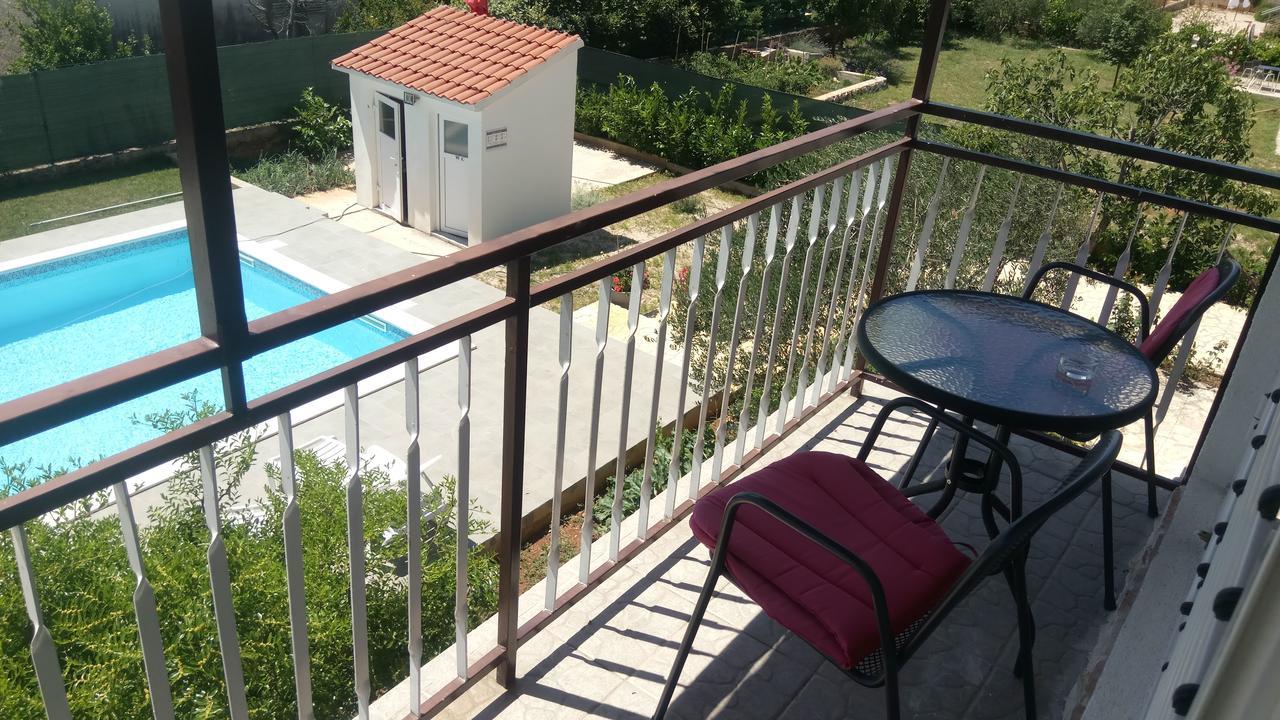 Krkahaus Ξενοδοχείο Lozovac Εξωτερικό φωτογραφία
