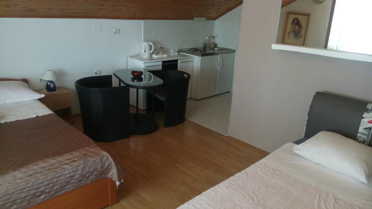 Krkahaus Ξενοδοχείο Lozovac Εξωτερικό φωτογραφία